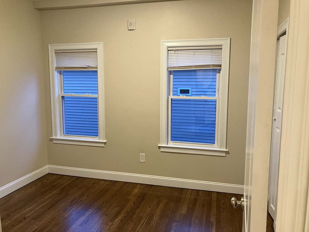 15 Johnson Ct, Brockton