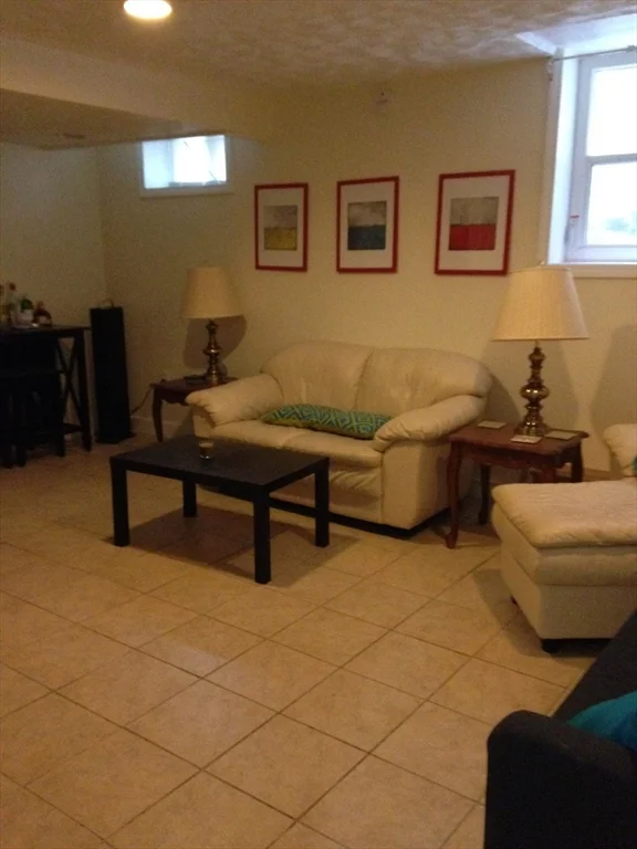 3 Paige Ave, South Boston