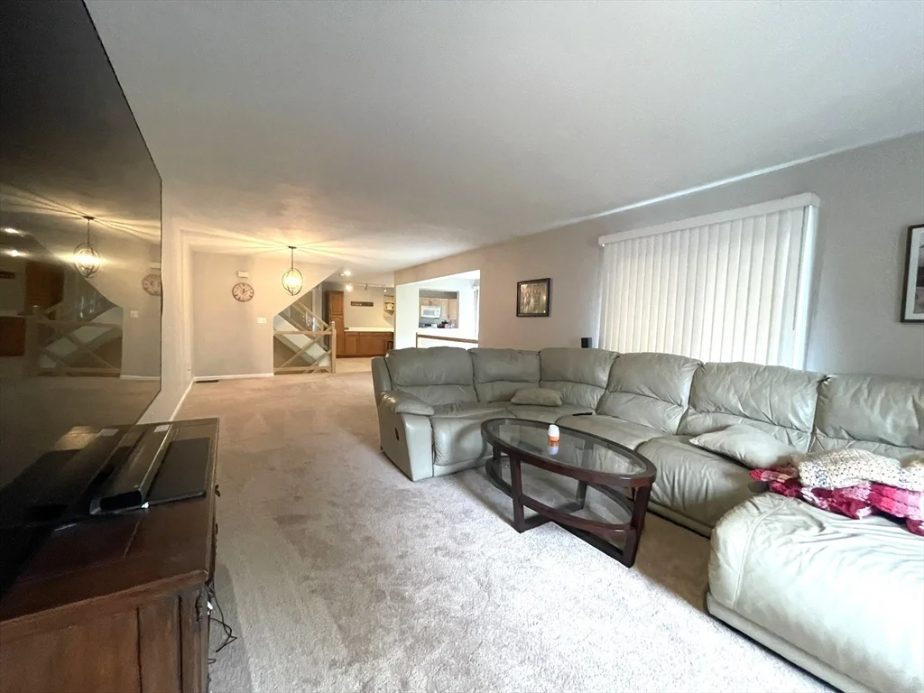 421 Captain Eames Cir, Ashland