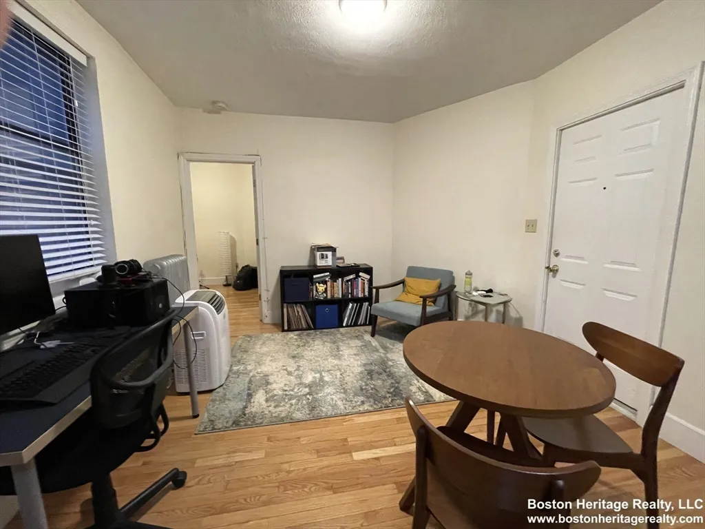 54-56 Burbank St, Fenway