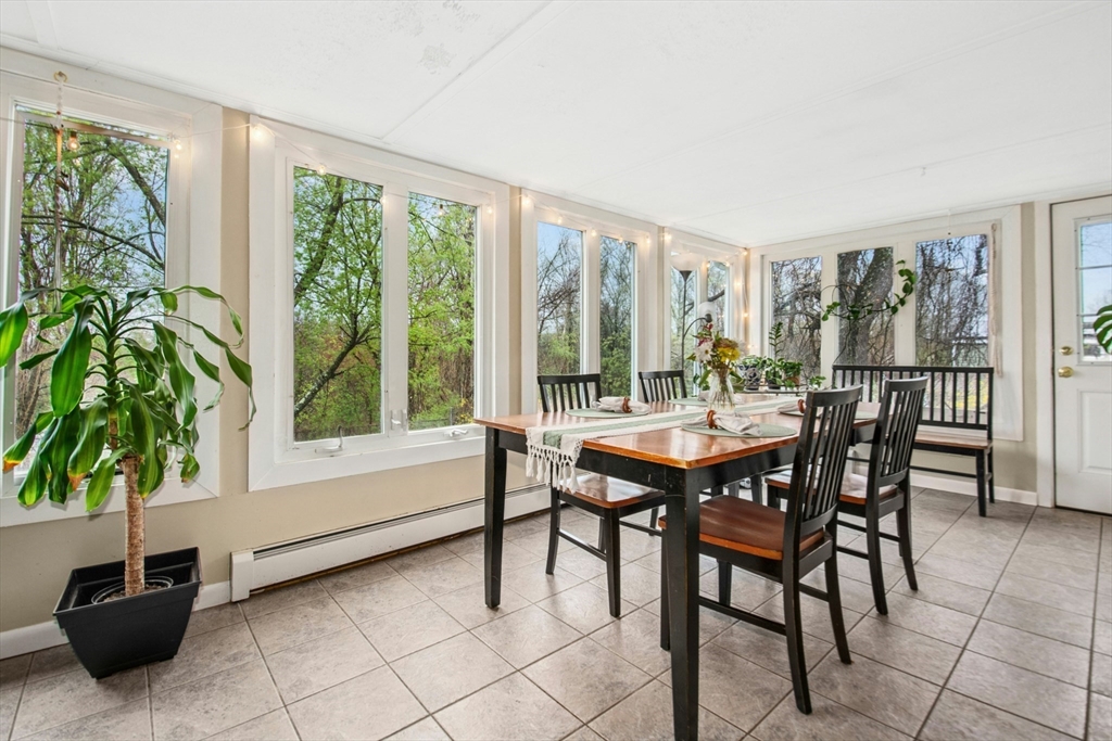 67 S Oxford Rd, Millbury