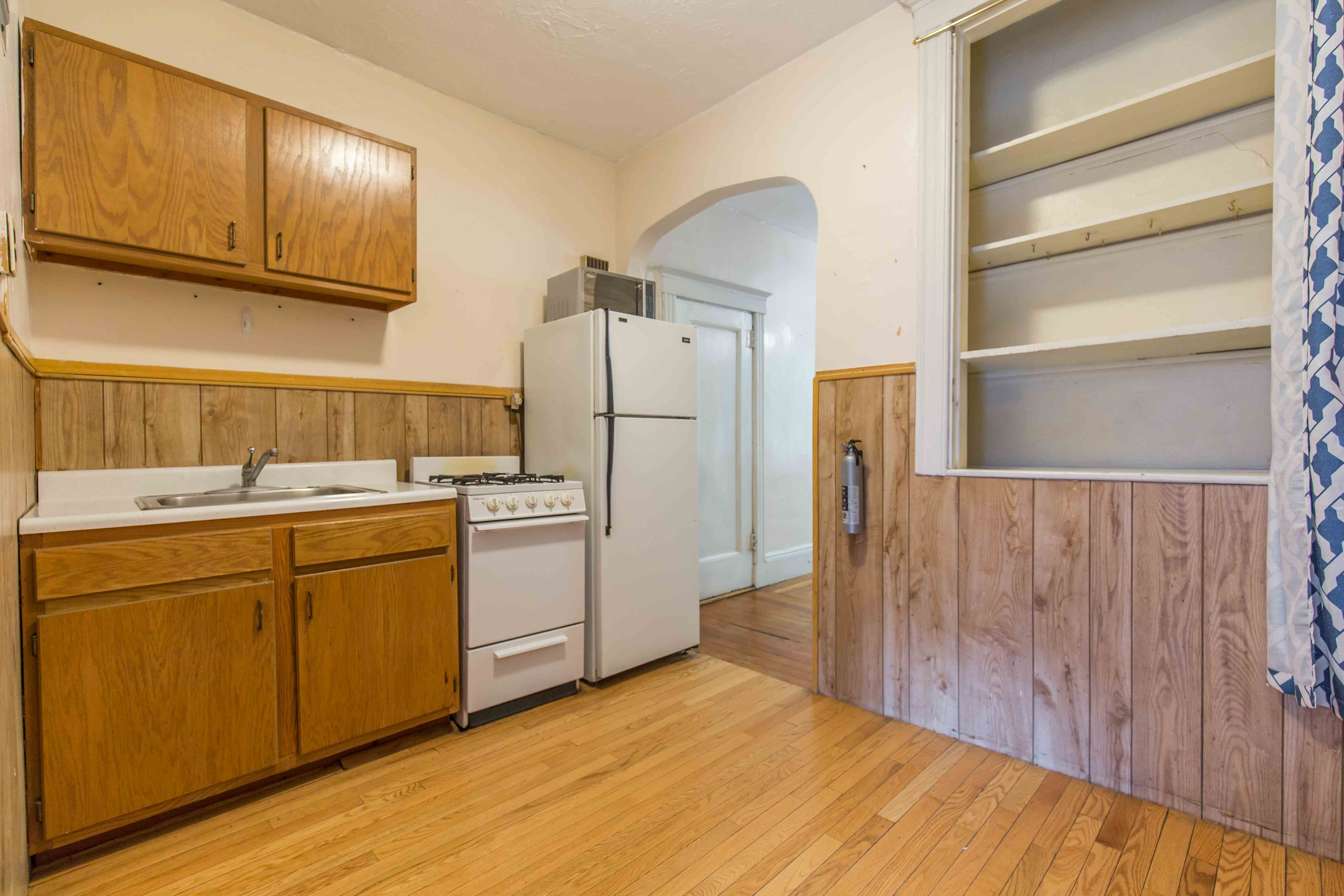 1 bed, 1 bath apartment for rent at 28.5 Myrtle St Unit 3, Beacon Hill — photo 3 of 17