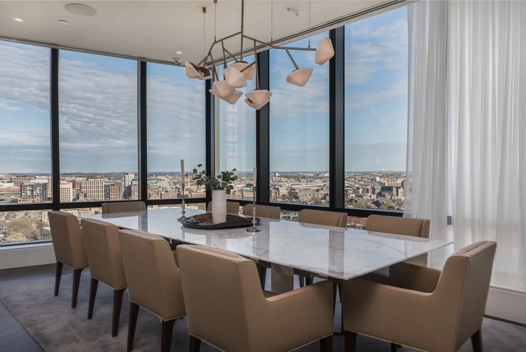 40 Trinity Pl, Back Bay