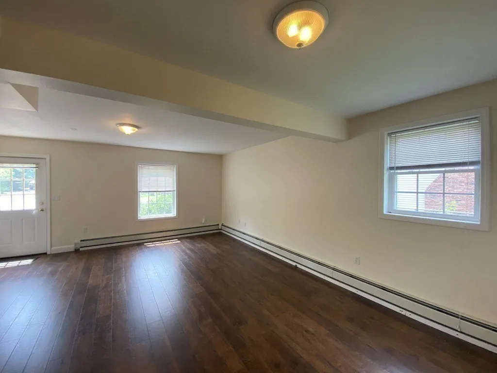 378 Washington St, Winchester