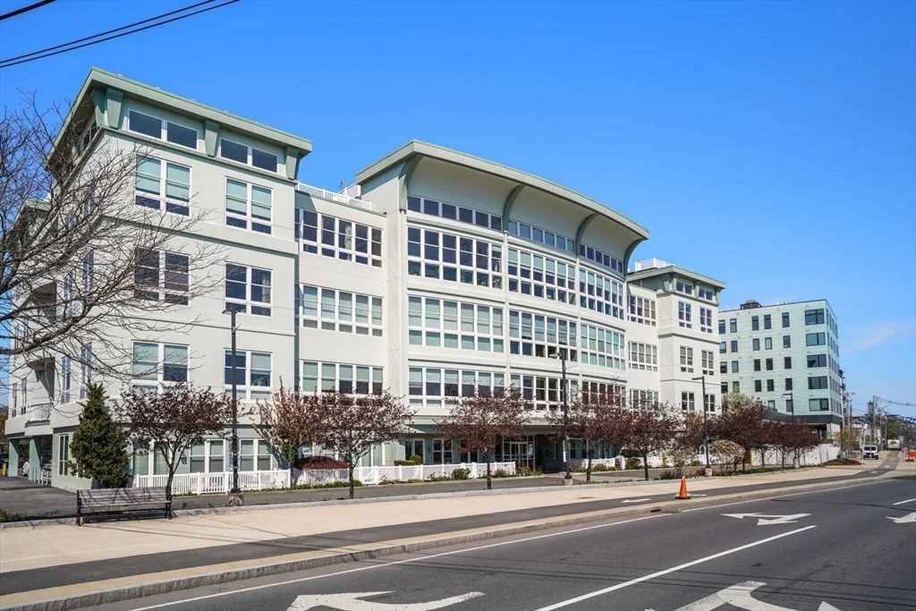 10 Ocean Ave, Revere Beach
