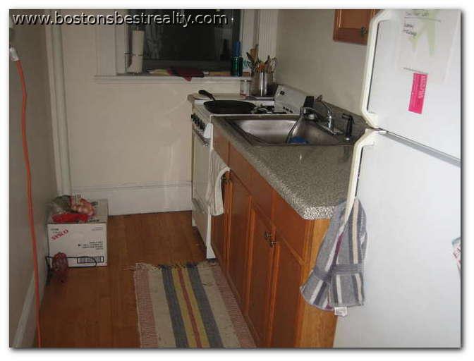 1 bed, 1 bath apartment for rent at 1318 Commonwealth Ave Unit 11, Allston — photo 3 of 3