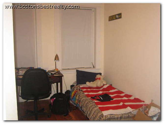 1 bed, 1 bath apartment for rent at 1318 Commonwealth Ave Unit 11, Allston — photo 1 of 3