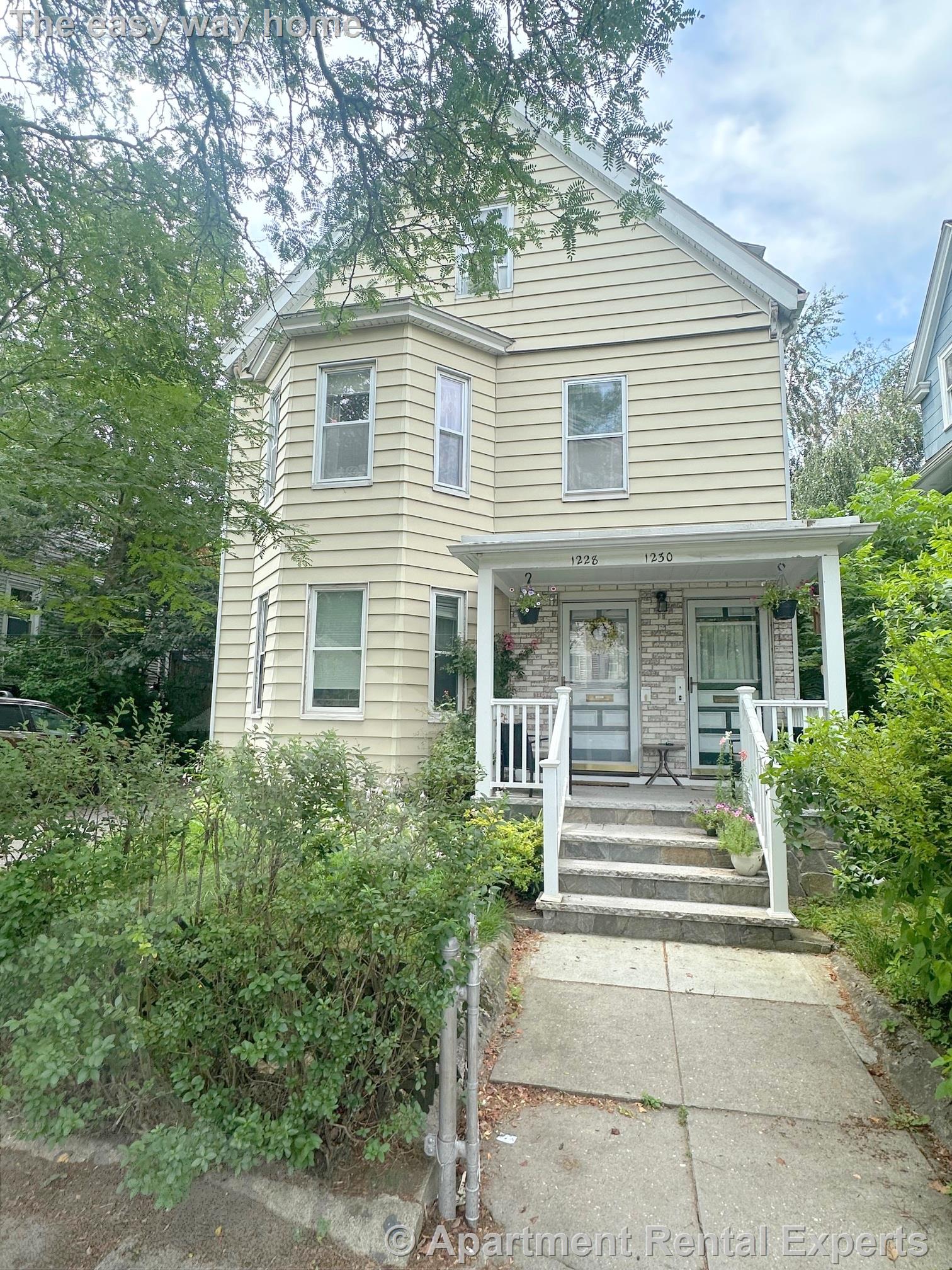 1230 Broadway, Teele Square