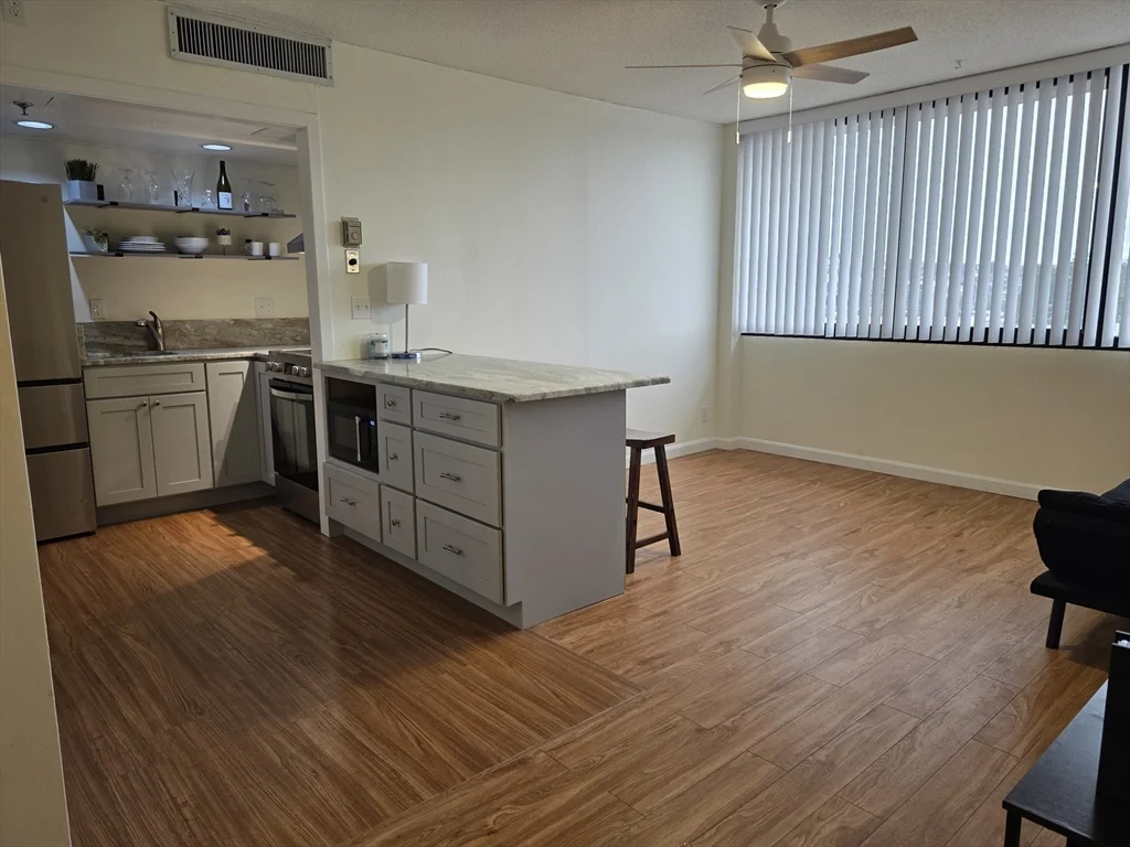 70 Southbridge St,, Worcester