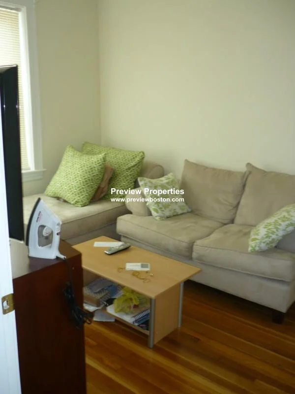 1615 Commonwealth Ave, Brighton