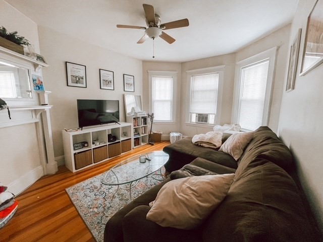 715 East 2nd St, South Boston