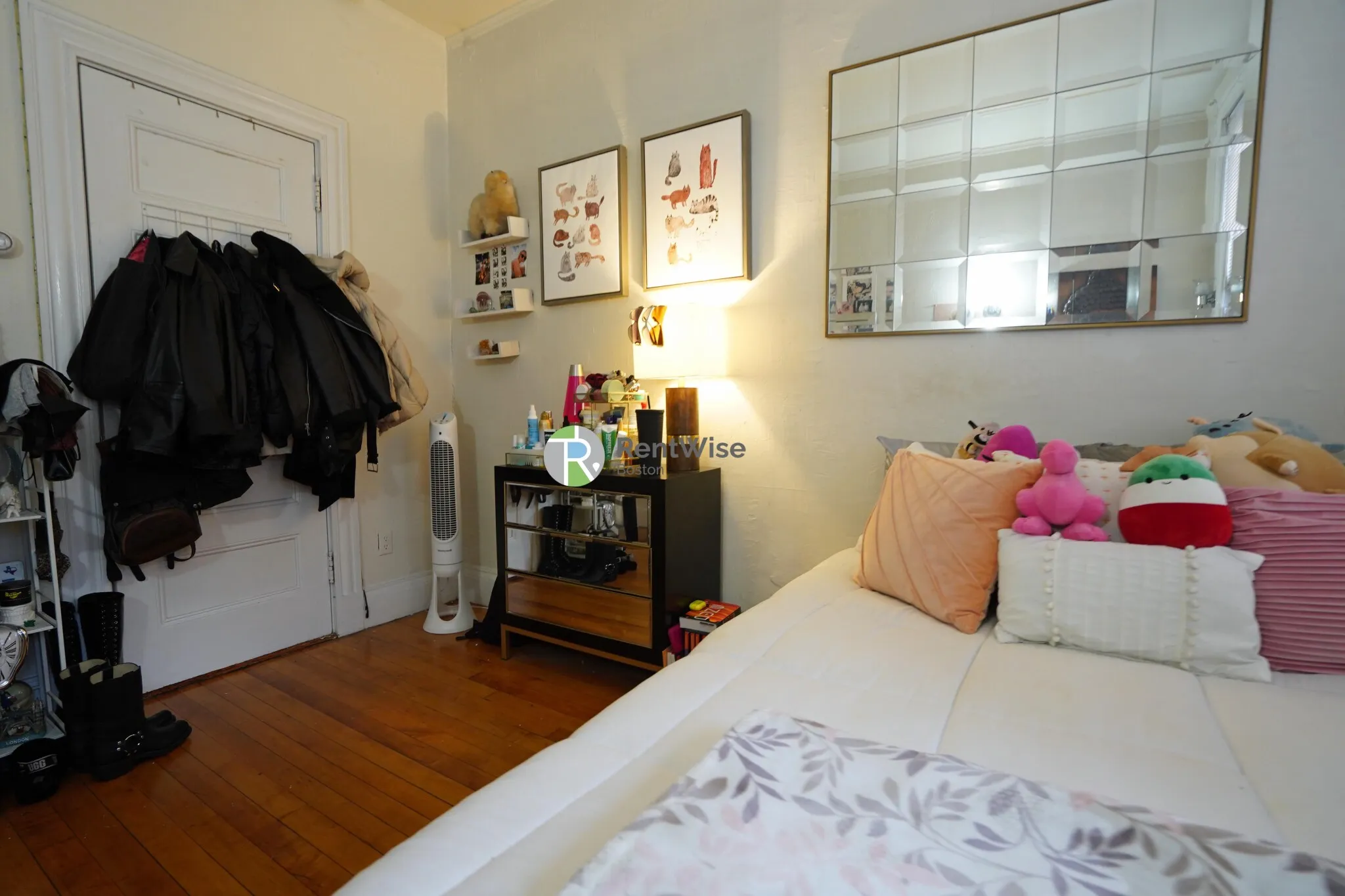 72 Gardner St, Allston