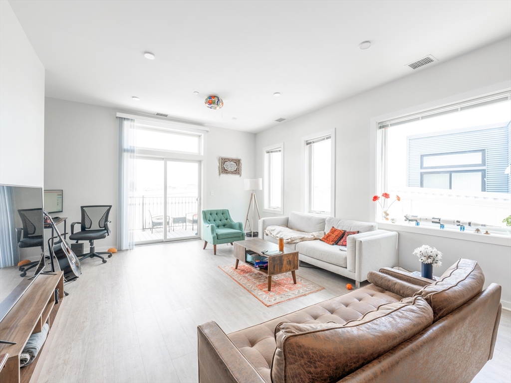 14 Ward St, Ward Two