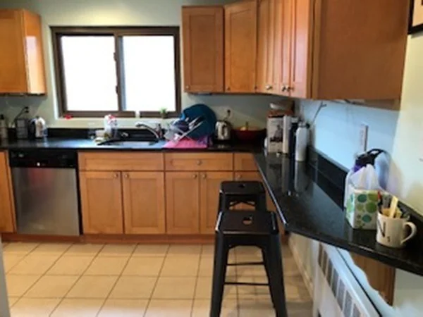 9 Reservoir Rd, Chestnut Hill