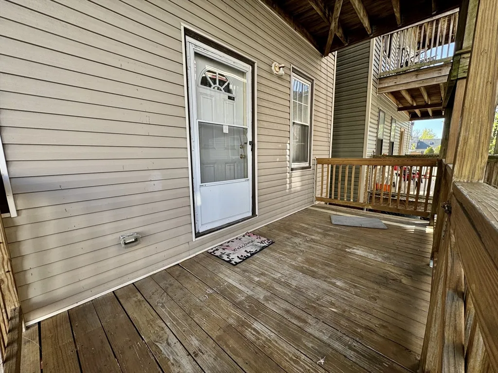 22 Elmore St, Roxbury