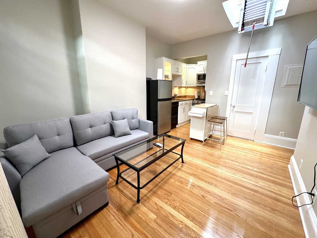 141 Arlington St, South End