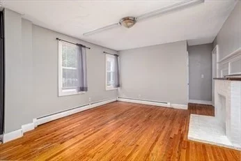 901 Main St, Leominster