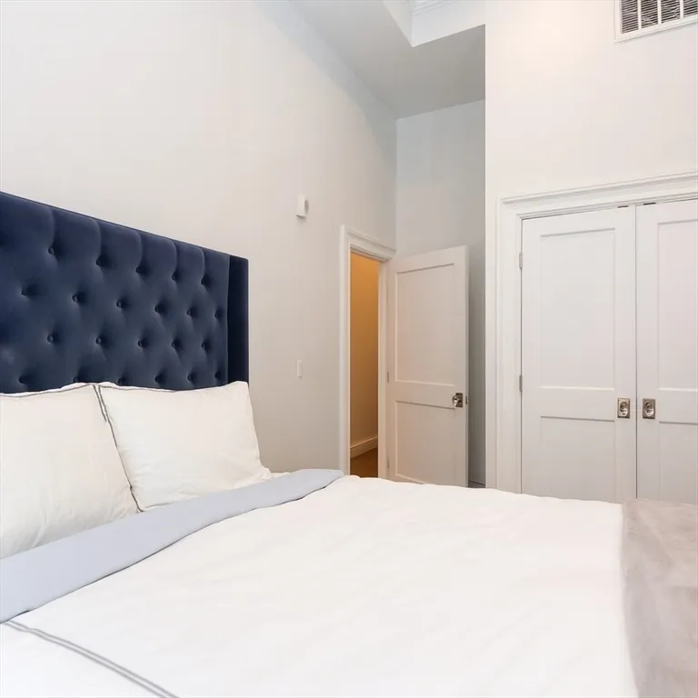 288 Commonwealth Ave, Back Bay