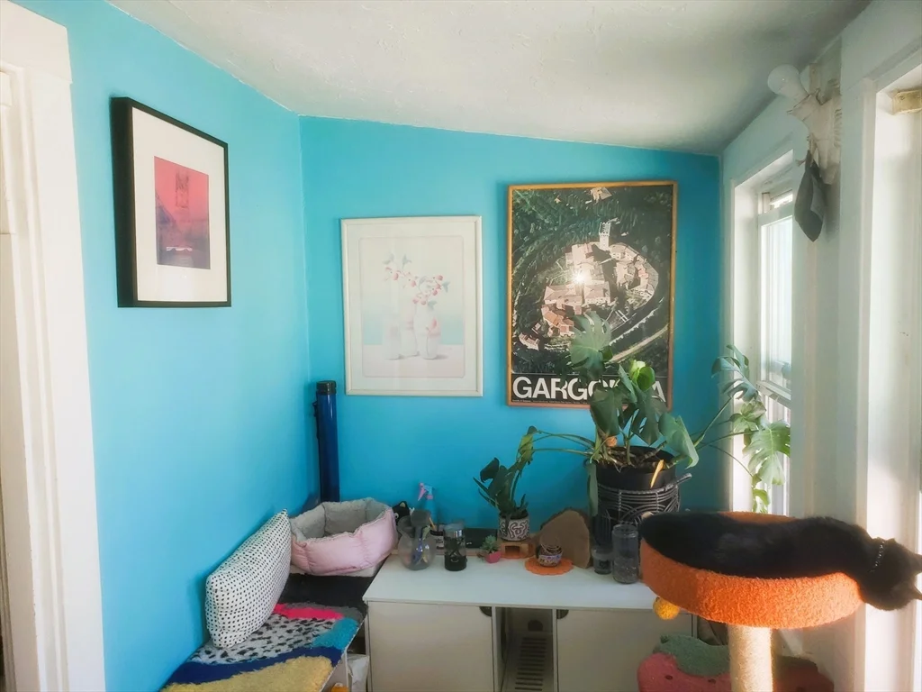 478 Medford St, Somerville