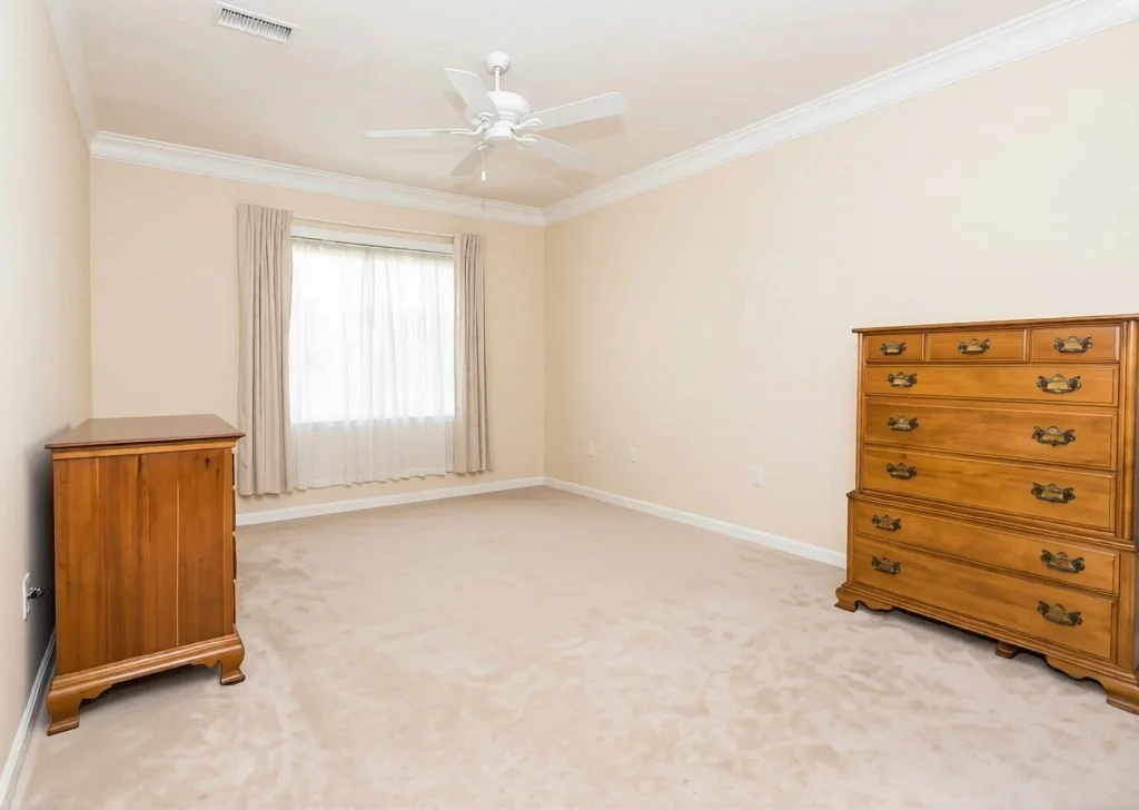 132 Clocktower Dr, Waltham