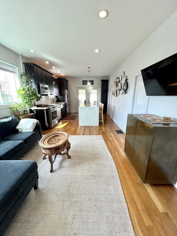 120 Coleridge St, East Boston