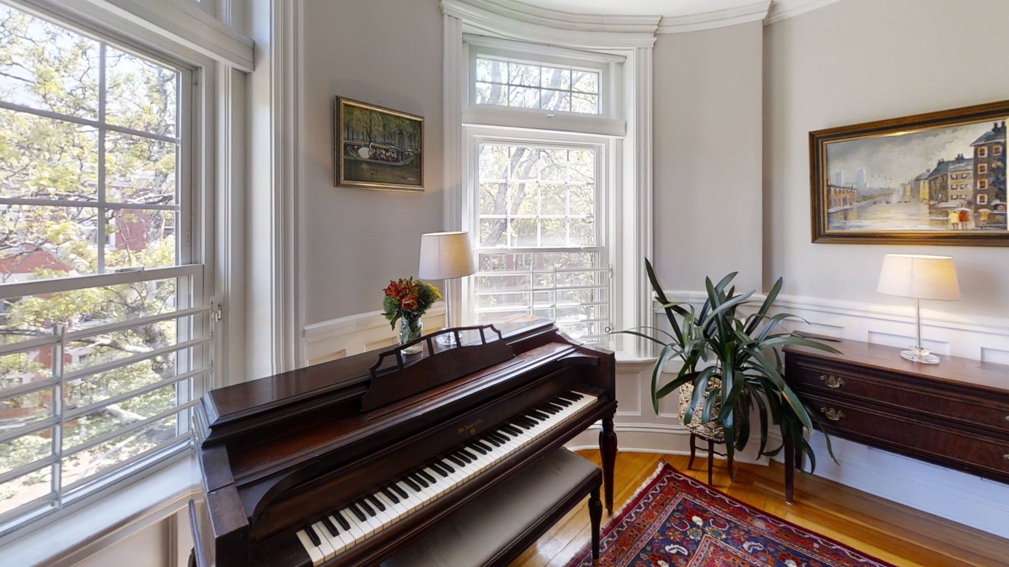 5 Strathmore Rd, Beaconsfield