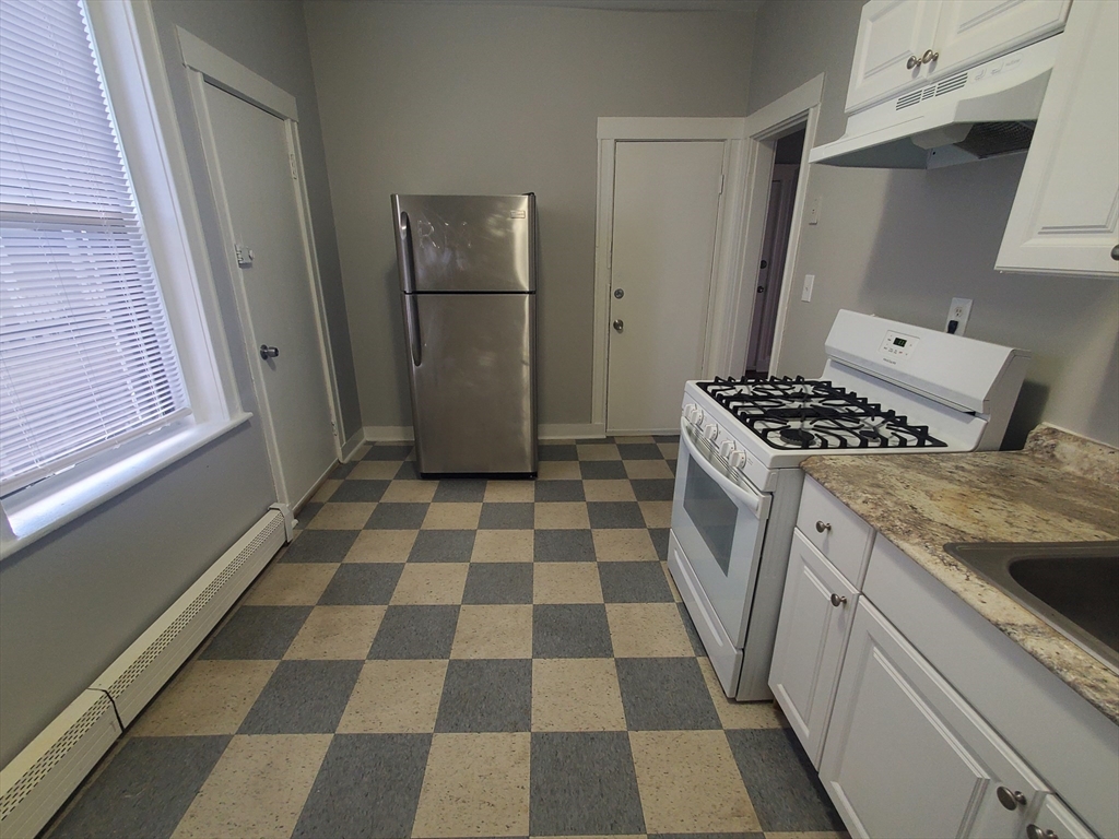 72 Walnut Park, Roxbury