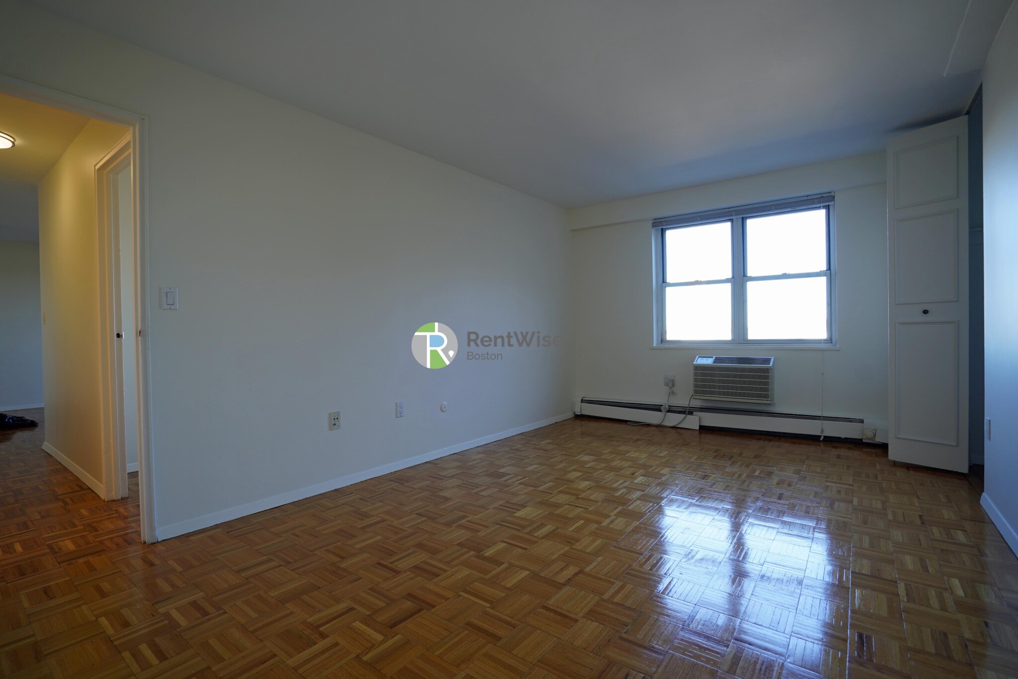 175 Freeman St, North Brookline