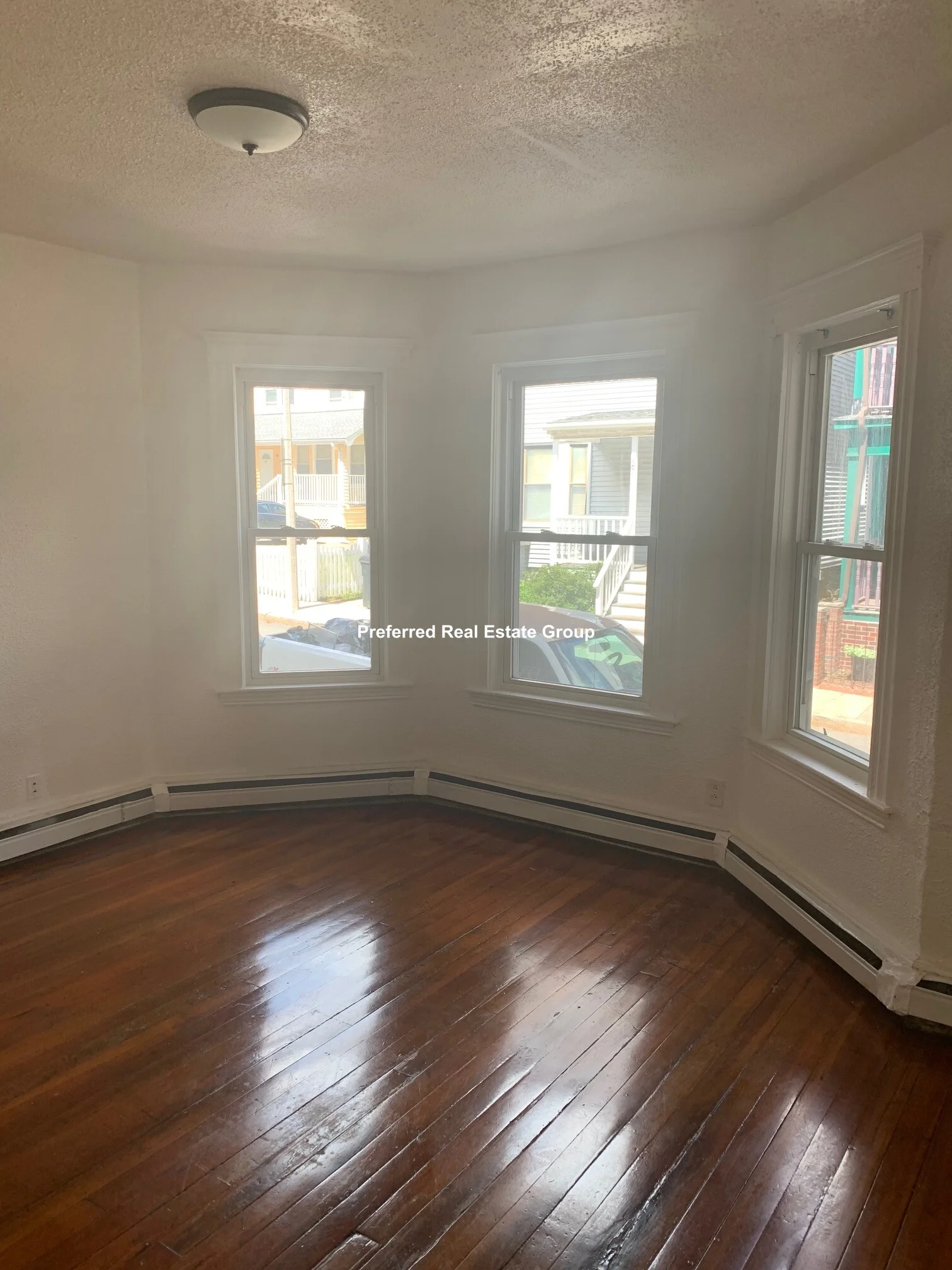 31 Dunreath St, Roxbury