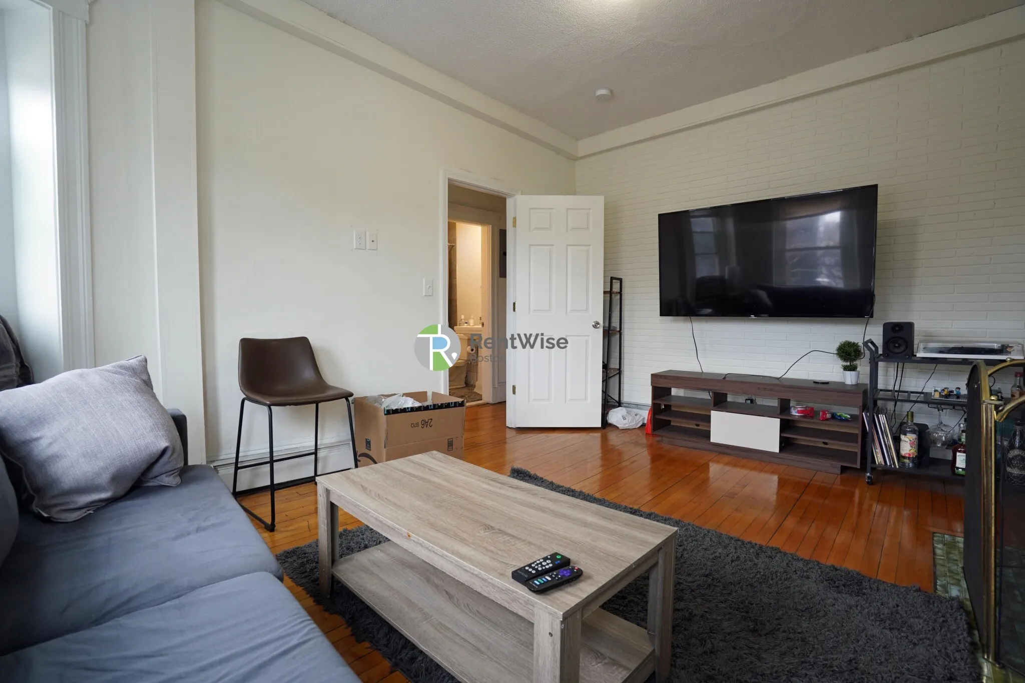 1322 Commonwealth Ave, Brighton