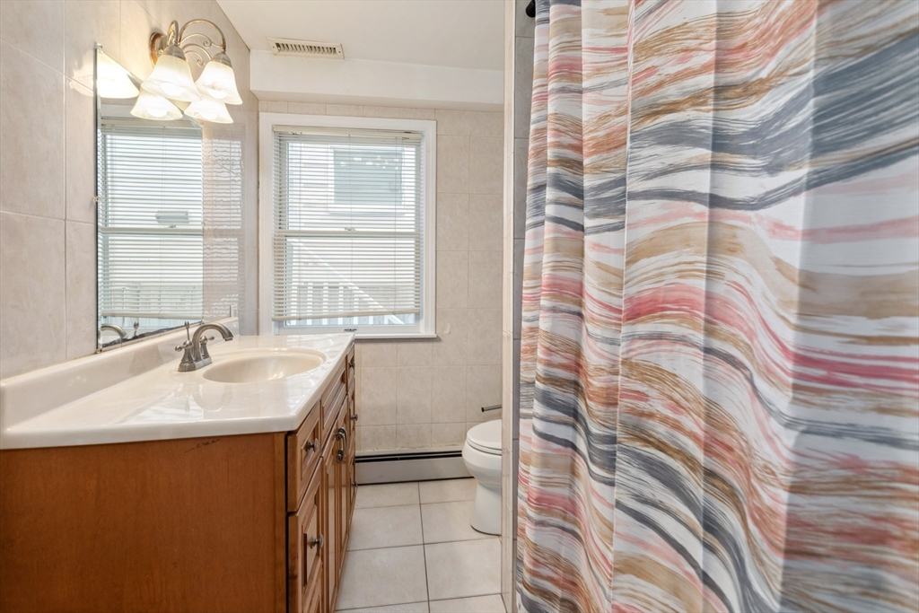 28 Salem St, Wakefield