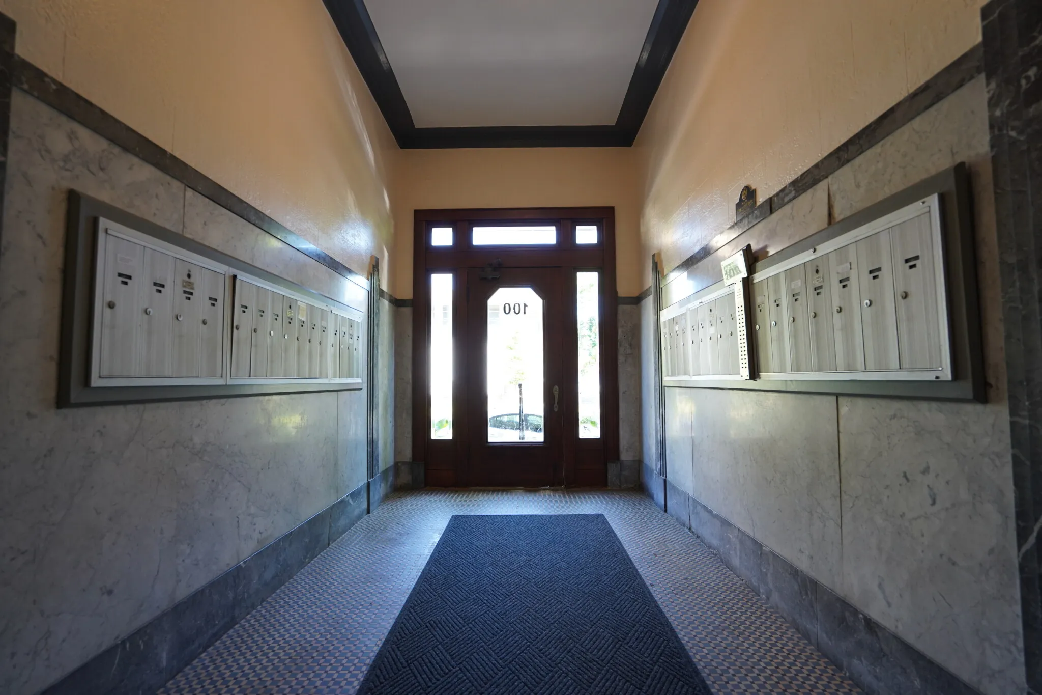 100 Kilsyth Rd, Brighton