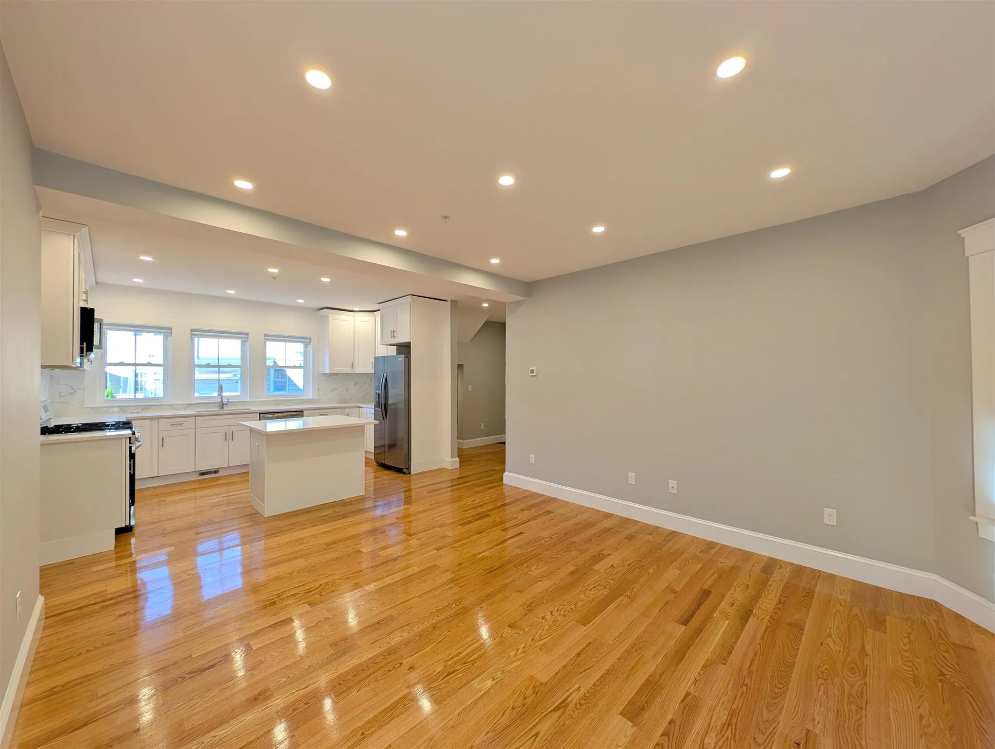 86 Orchard St, Medford