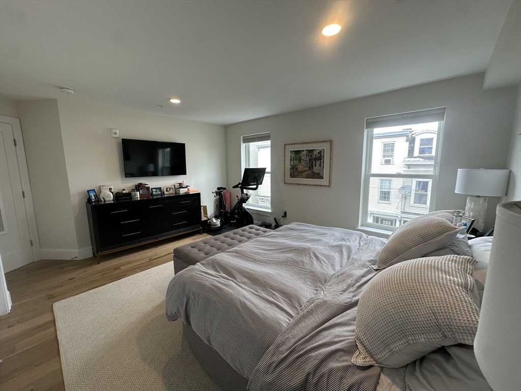 29 Ward St, South Boston