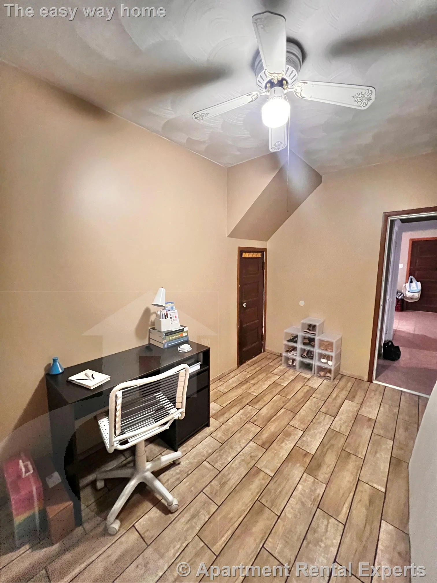122 Willis Ave, Tufts