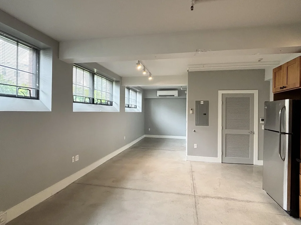20-26 Sunnyside St, Jamaica Plain