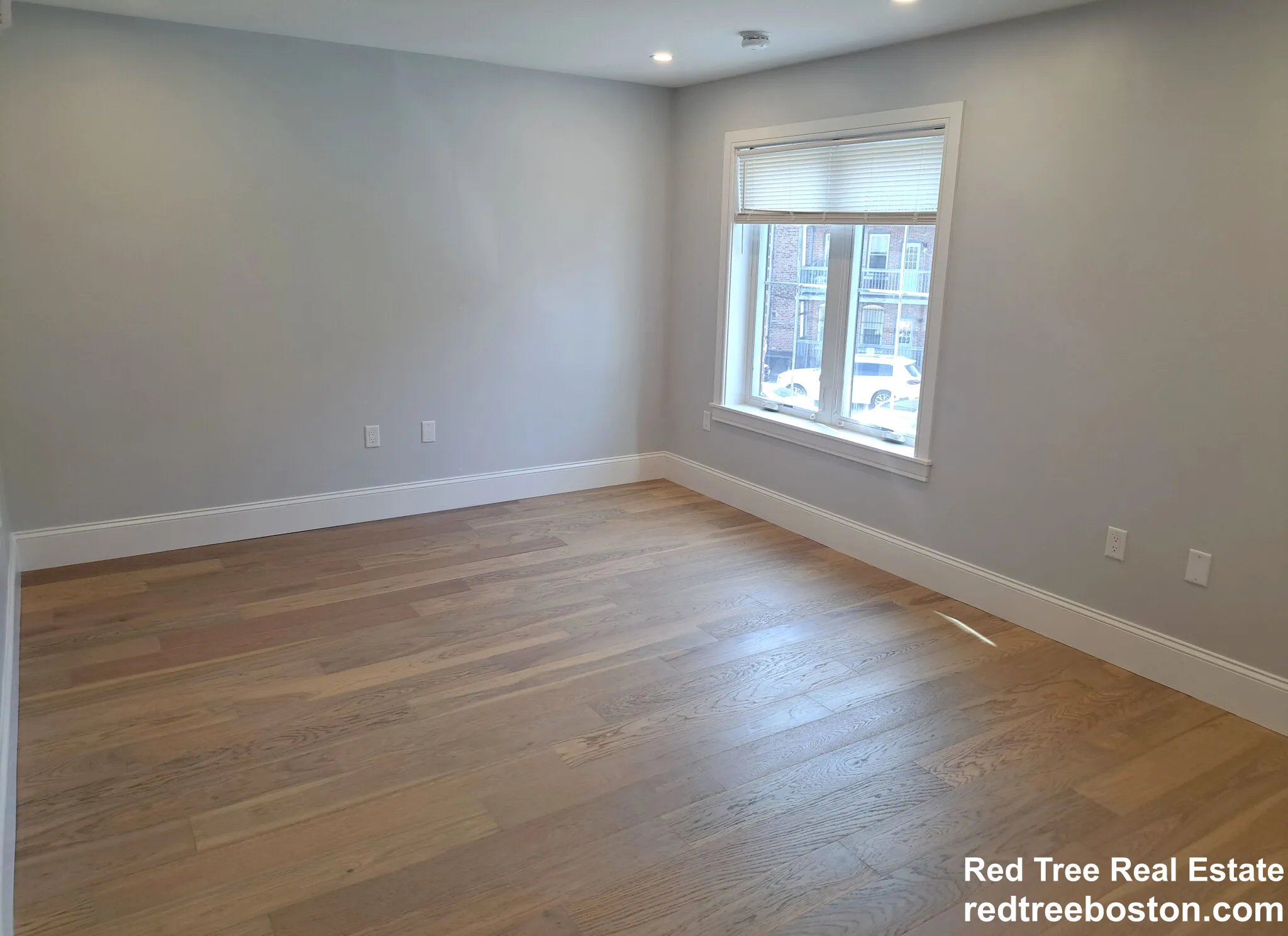 425 Market St, Oak Square