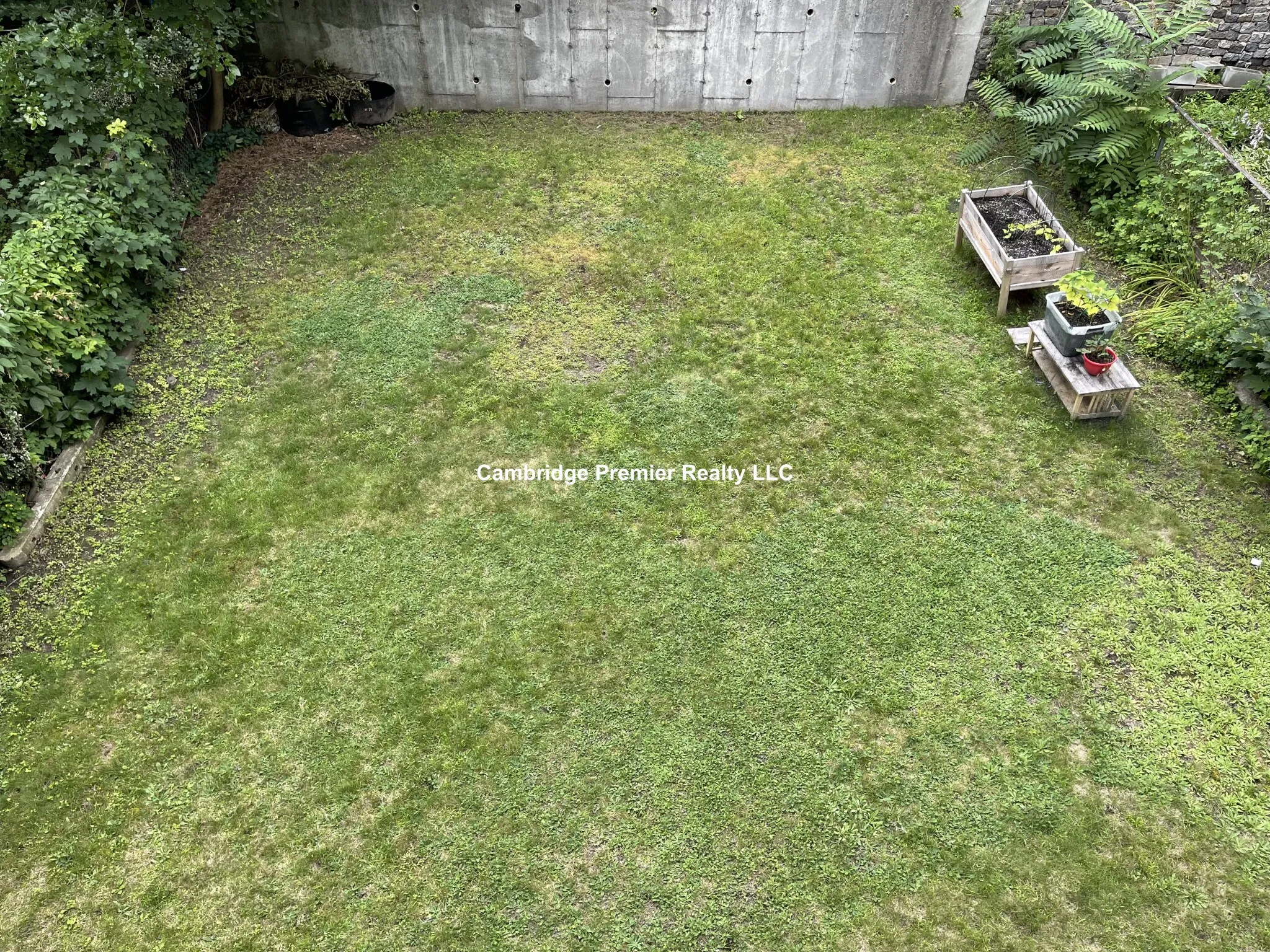 81 Newbury St, Teele Square