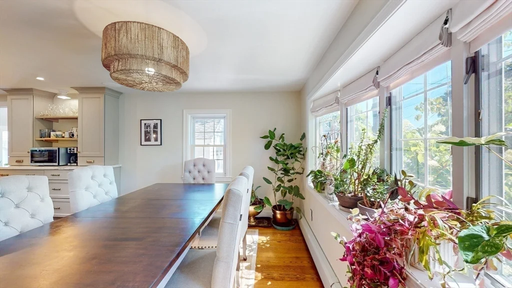 49 Ripley Rd, Medford