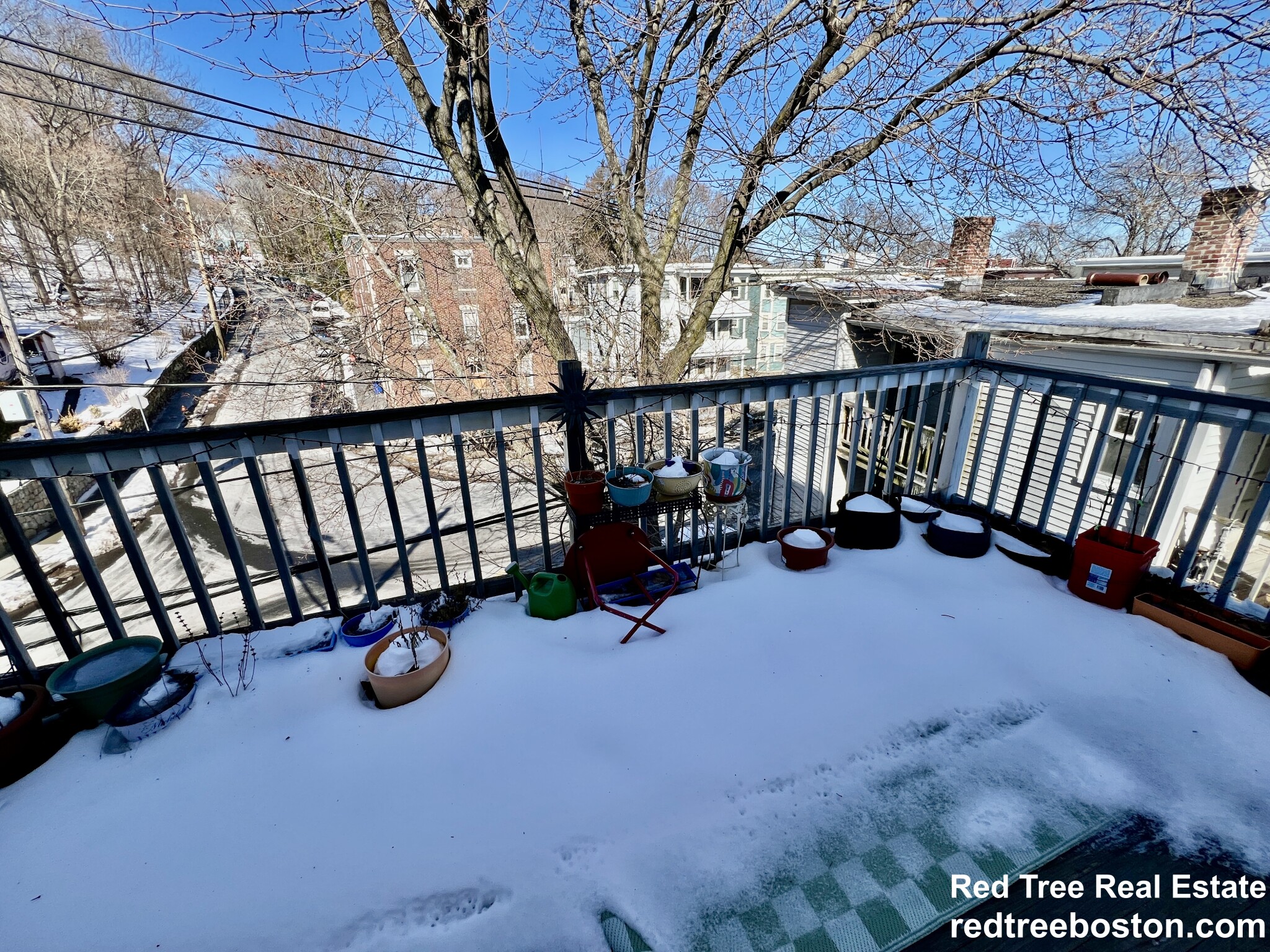 346 Faneuil St, Oak Square