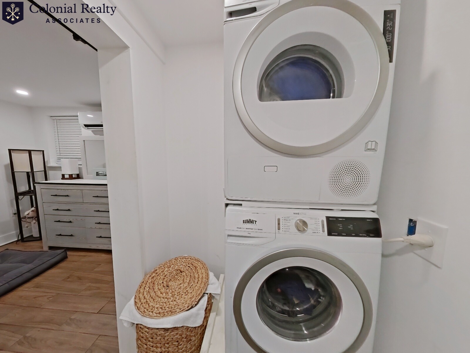 27 Swallow St, South Boston