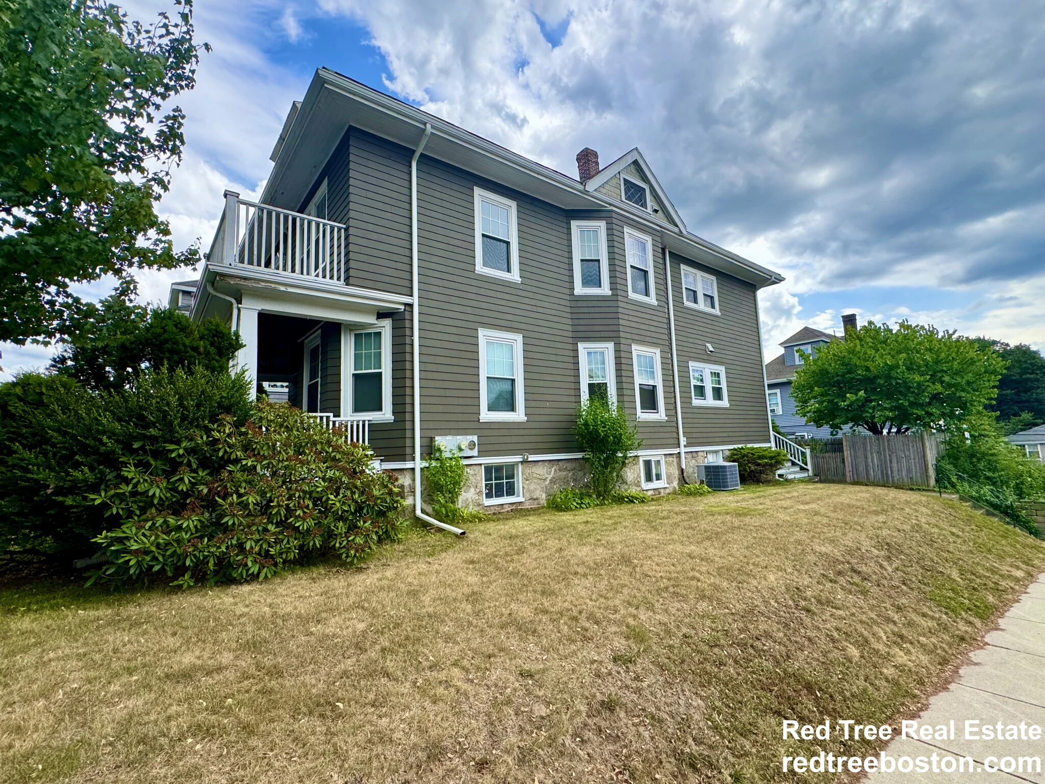 108 Redlands Rd, West Roxbury