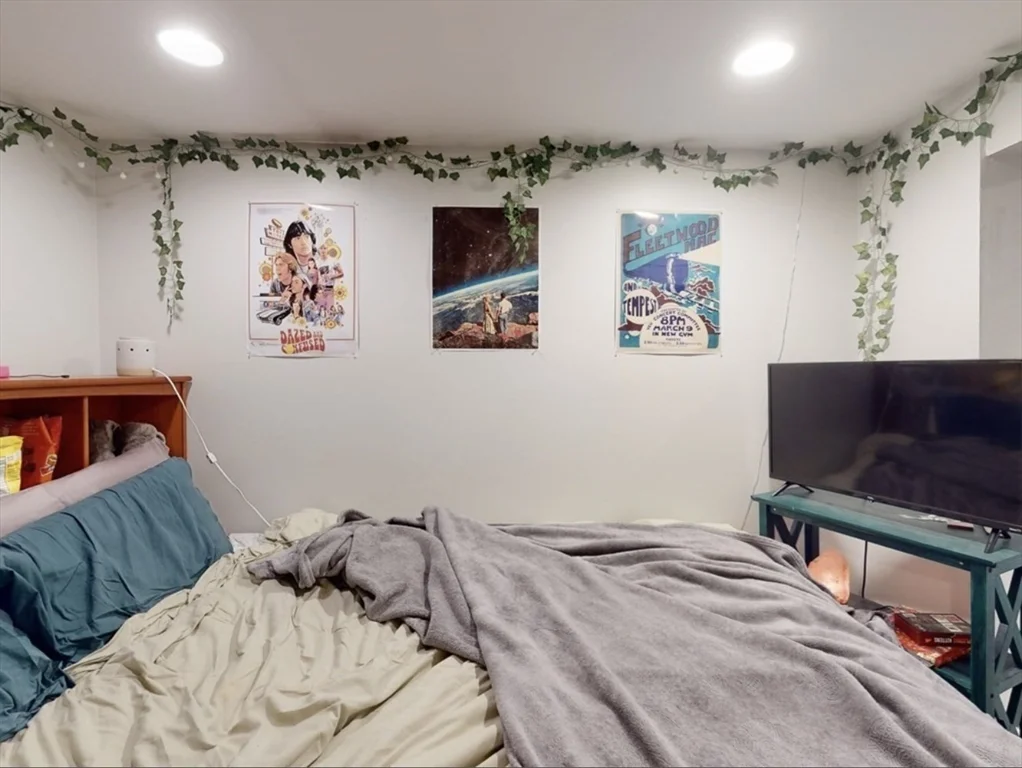 32 S Huntington, Mission Hill