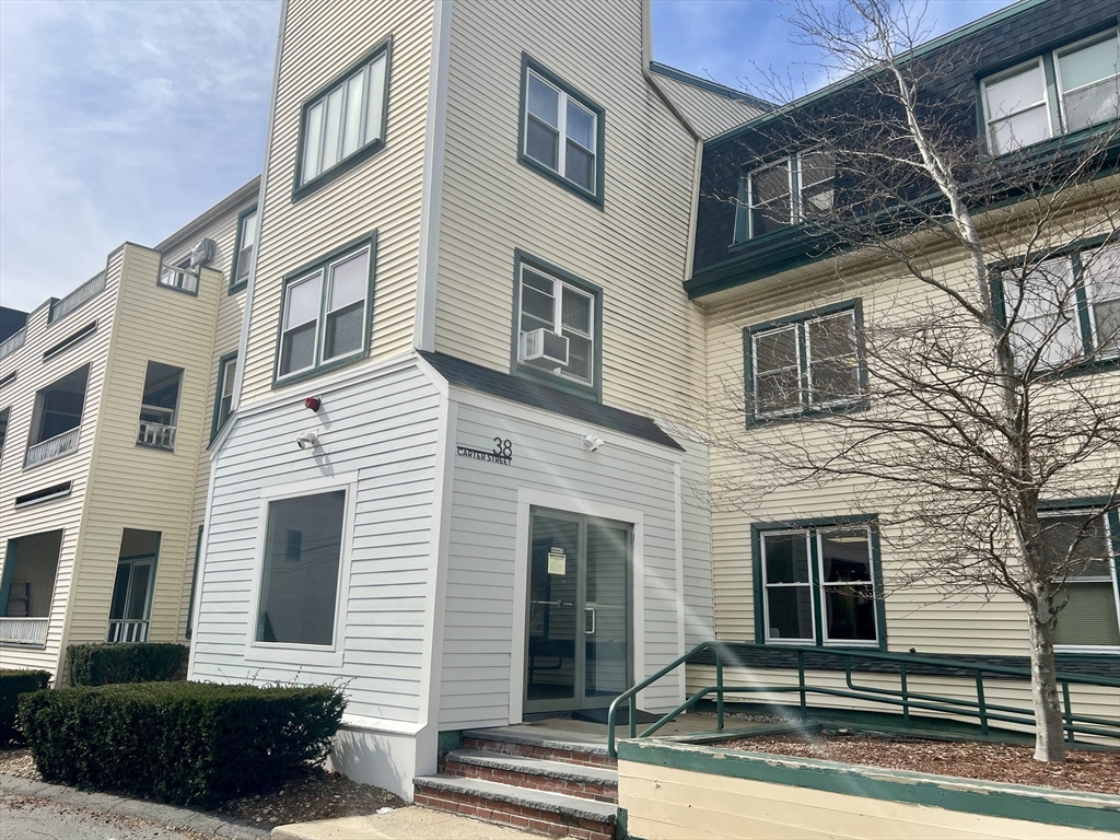 38 Carter St, Everett