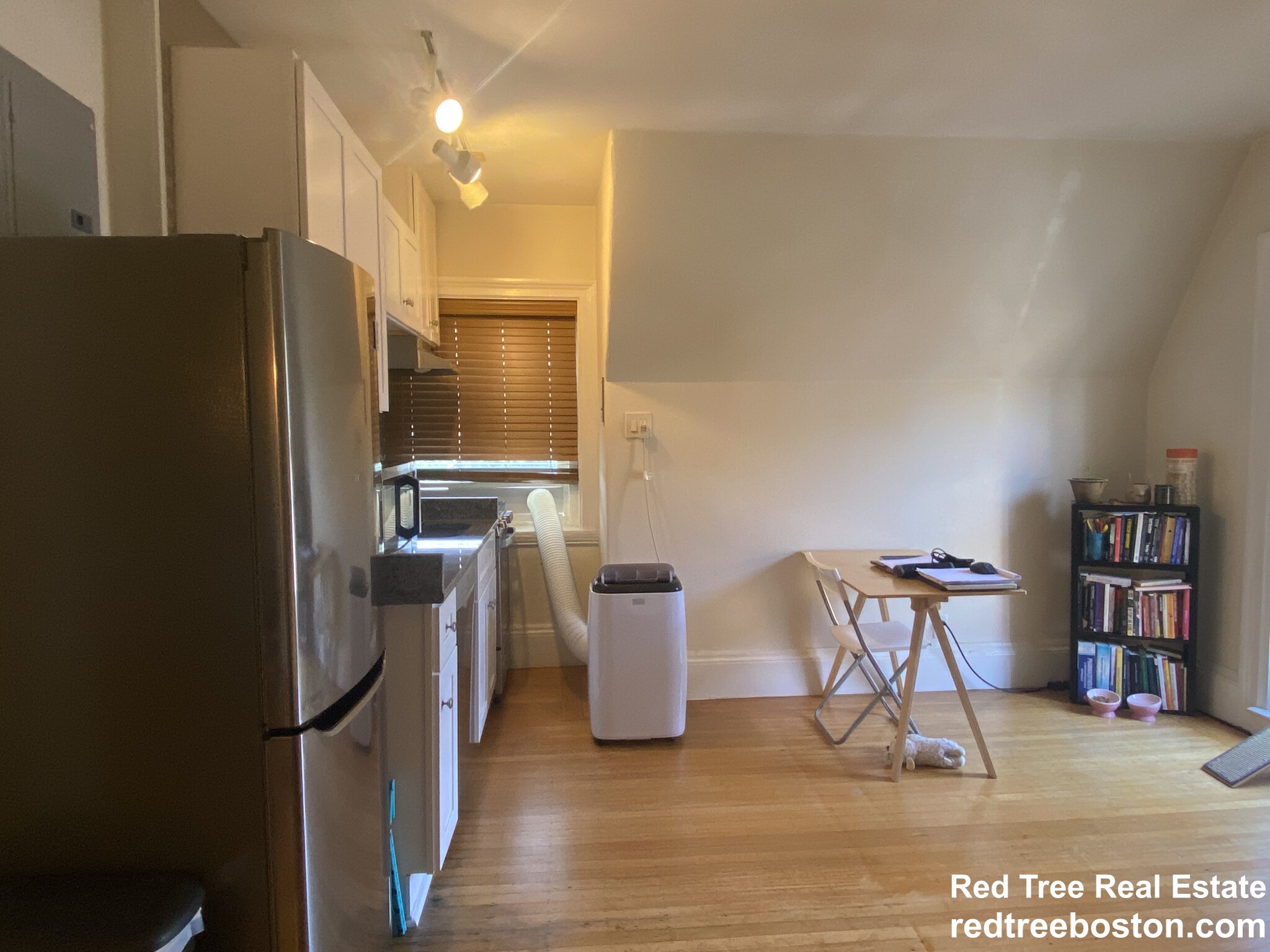 1748 Beacon St, Brookline