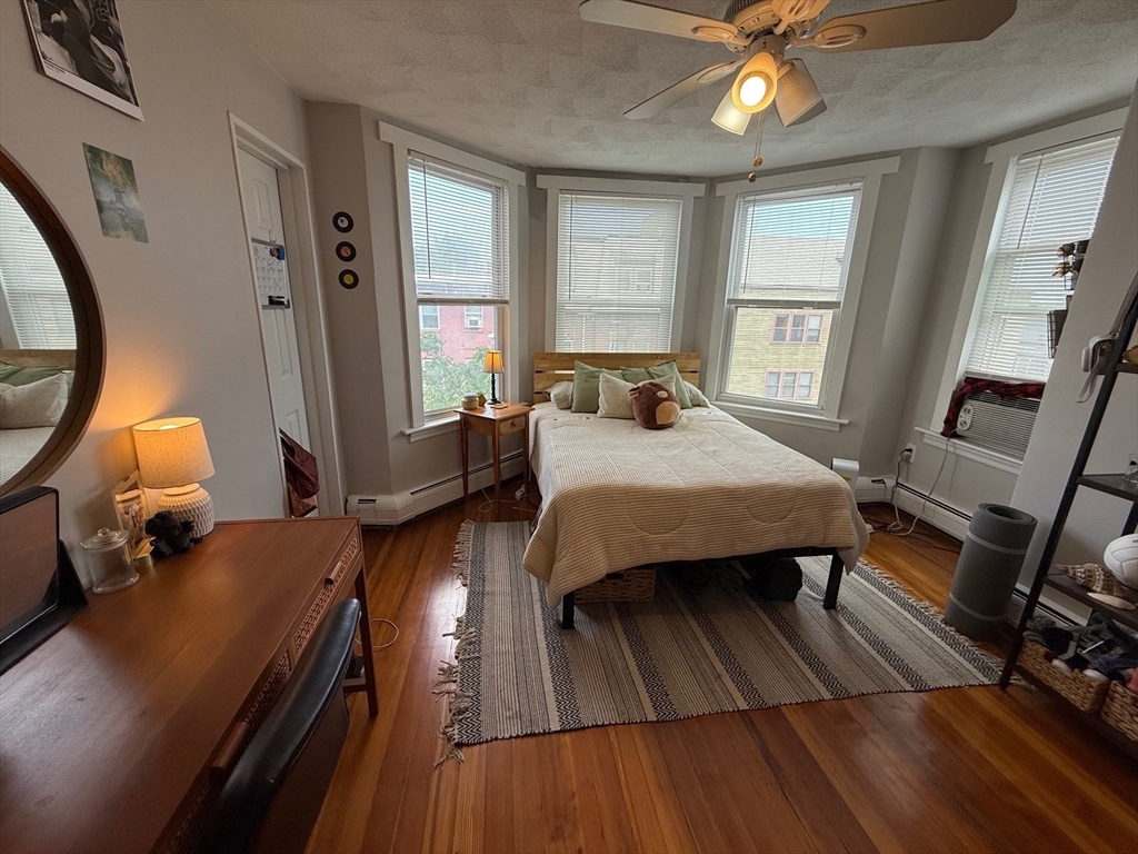 288 Meridian St, East Boston