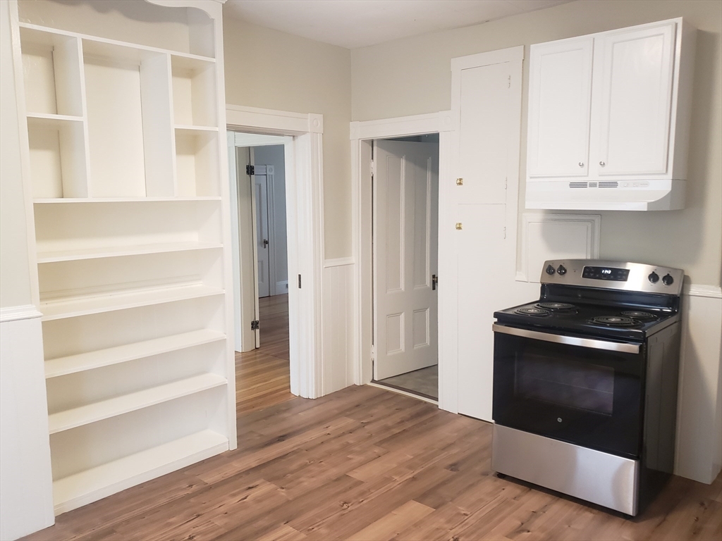 15 Hayward St, Attleboro