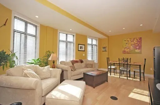 424 Massachusetts Ave, South End