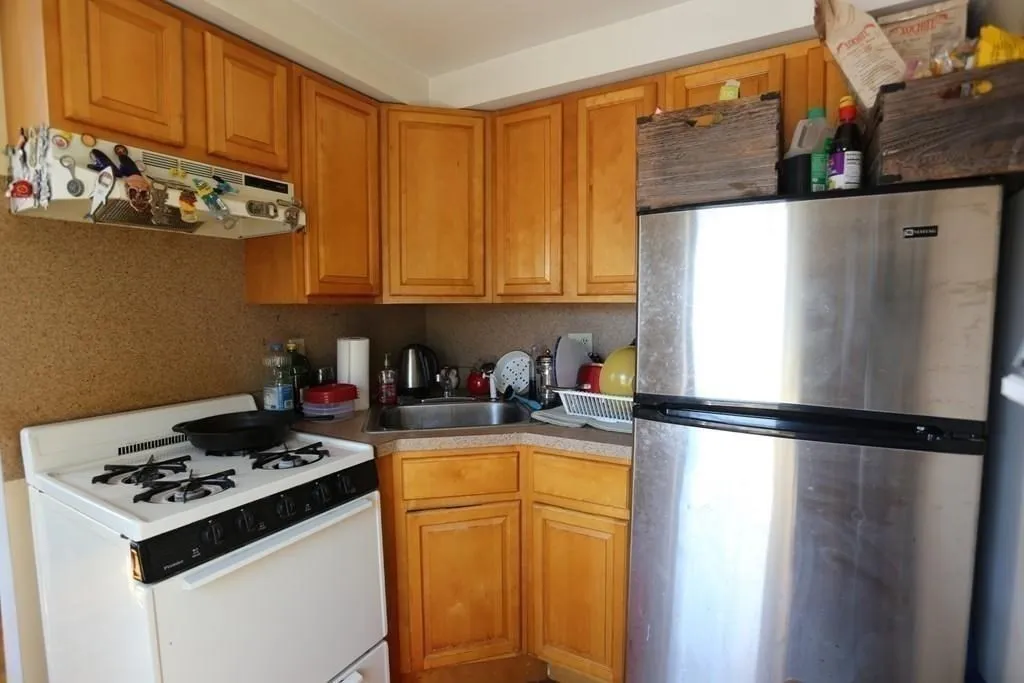 4 Commonwealth Ct, Brighton