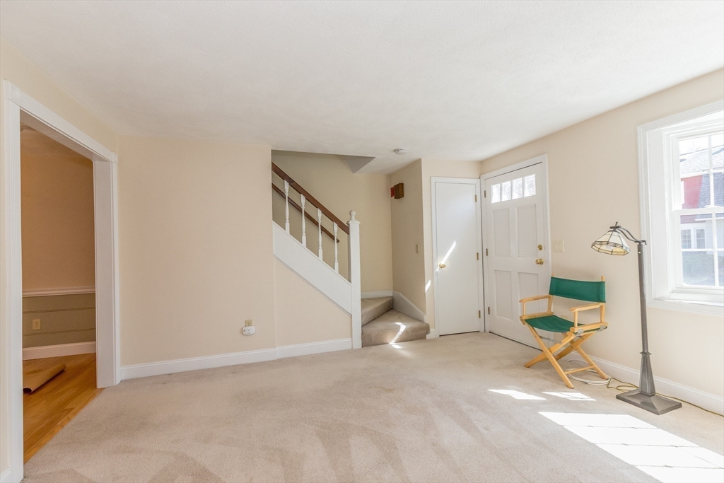 55 Prescott Dr, Chelmsford